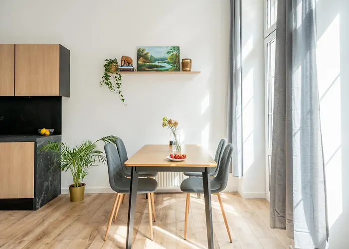 Dluga 70 W Oknach Starego Miasta Centrum